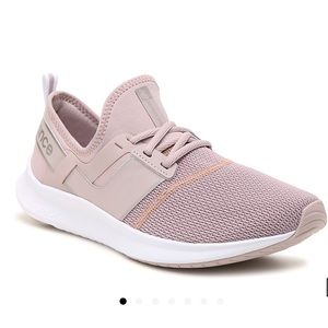 Women's Nergize V3 Sneaker
